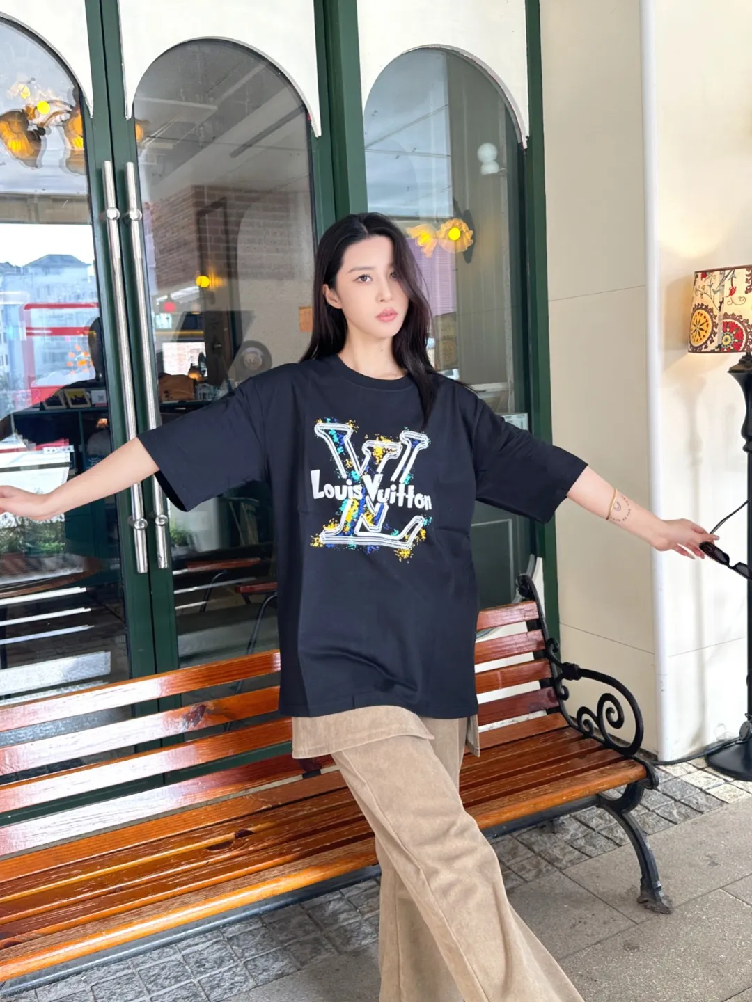 Louis Vuitton/Louis Vuitton graffiti large logo printed short sleeves